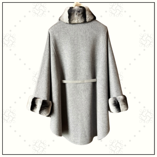 CHINCHILLA COLLAR SALZBURG CAPE