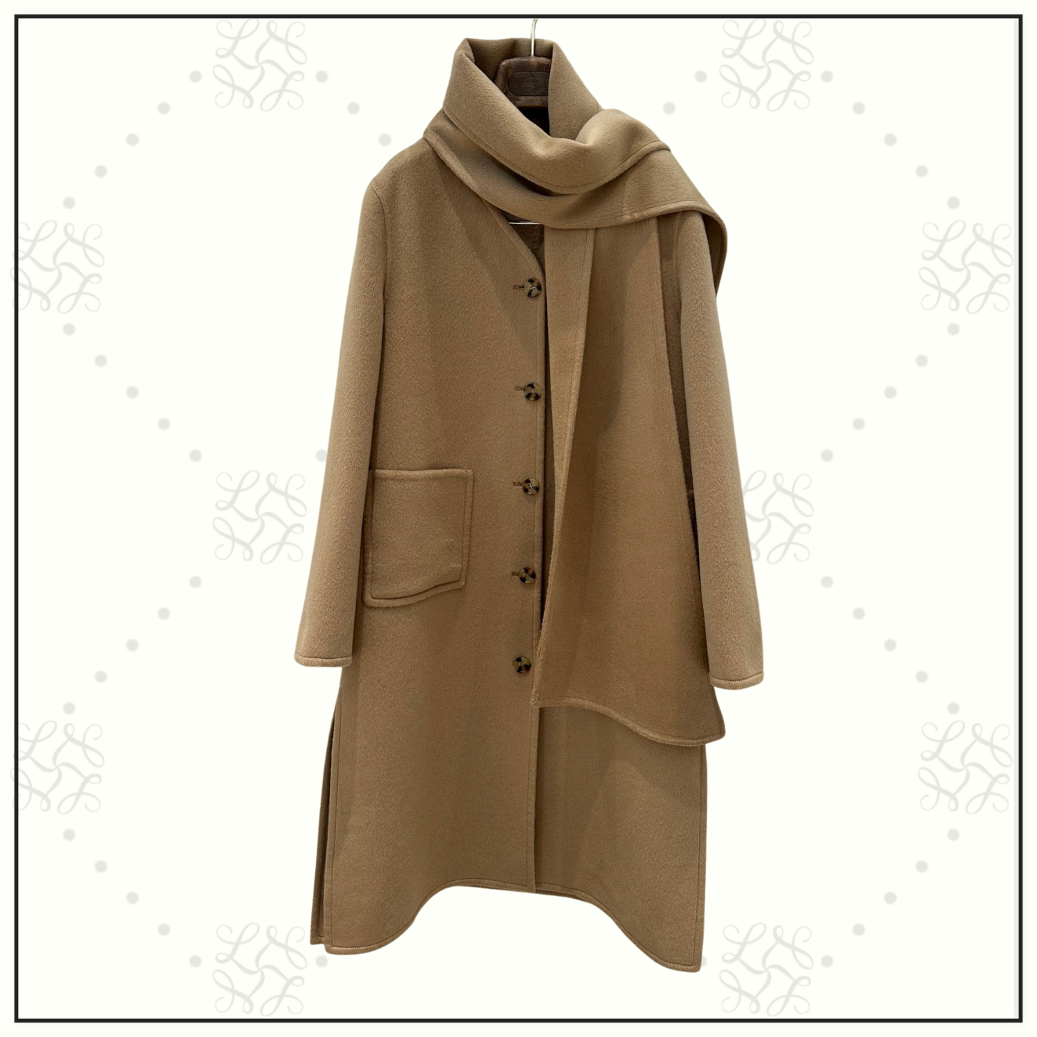 WOOL COAT WITH REMOVABLE SCARF