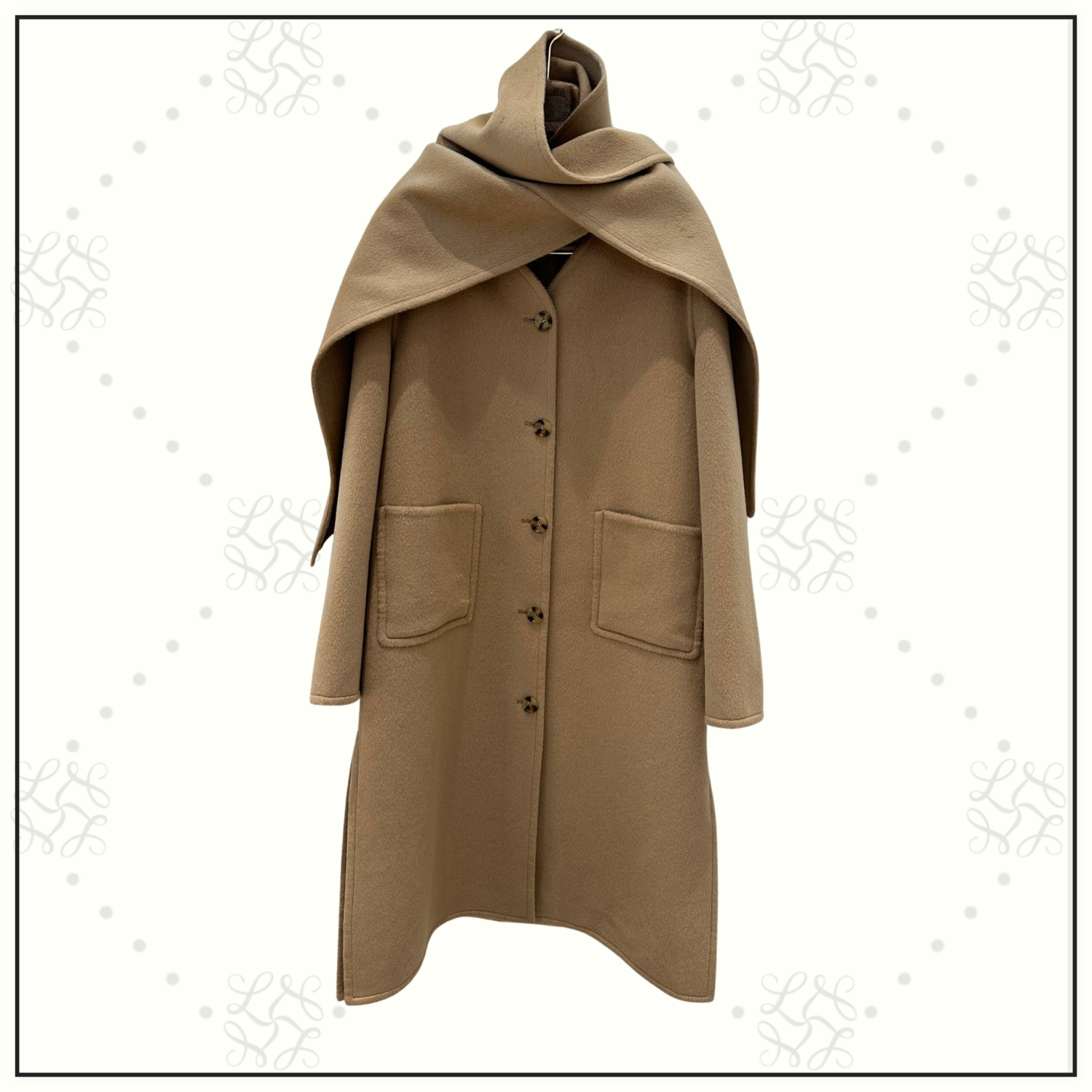 WOOL COAT WITH REMOVABLE SCARF
