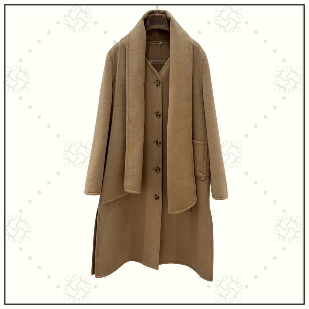 WOOL COAT WITH REMOVABLE SCARF