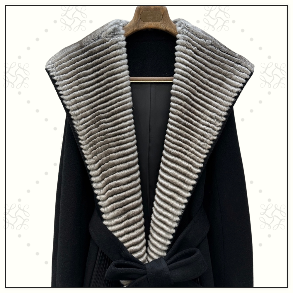 CASHMERE COAT WITH FUR COLLAR