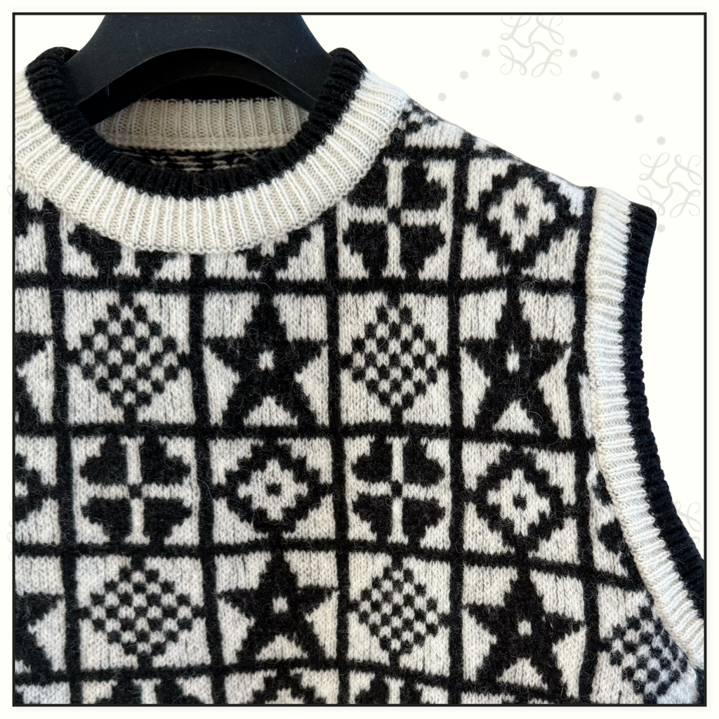 CROPPED SWEATER VEST