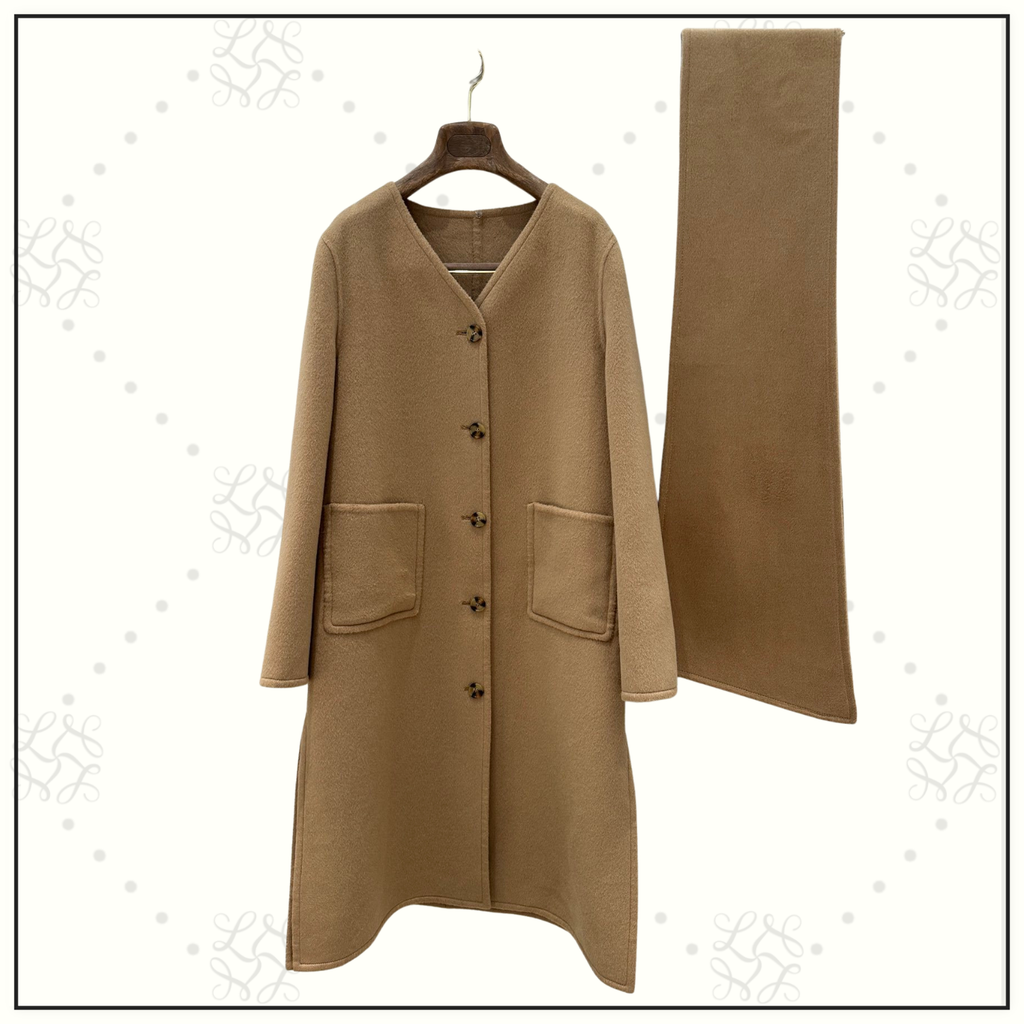 WOOL COAT WITH REMOVABLE SCARF