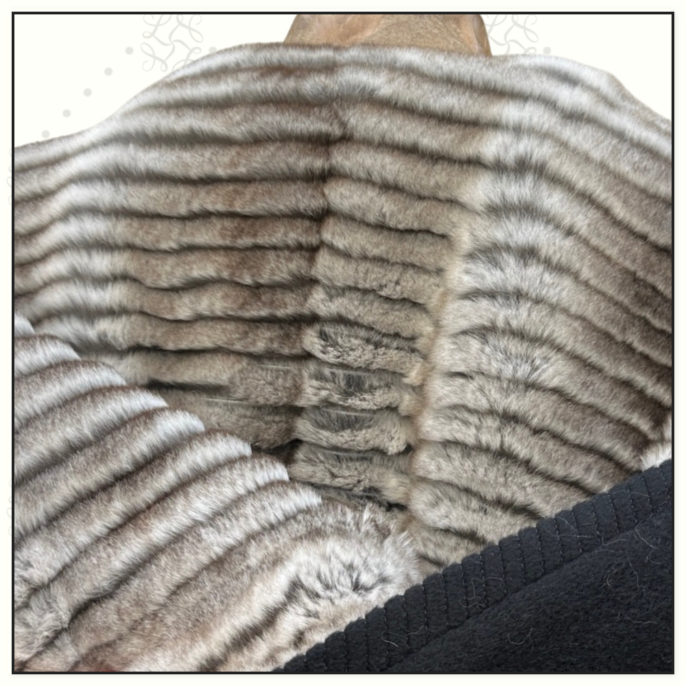 CASHMERE COAT WITH FUR COLLAR