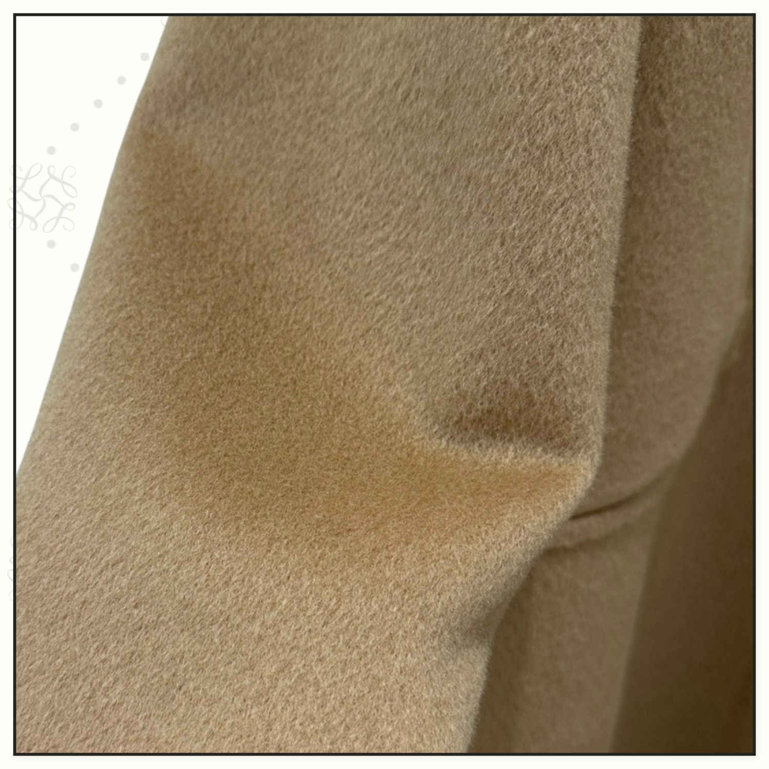 WOOL COAT WITH REMOVABLE SCARF