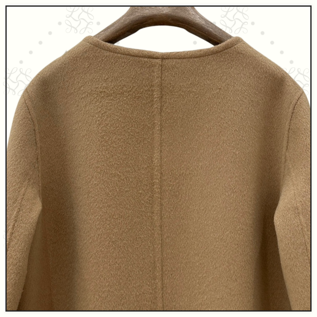 WOOL COAT WITH REMOVABLE SCARF