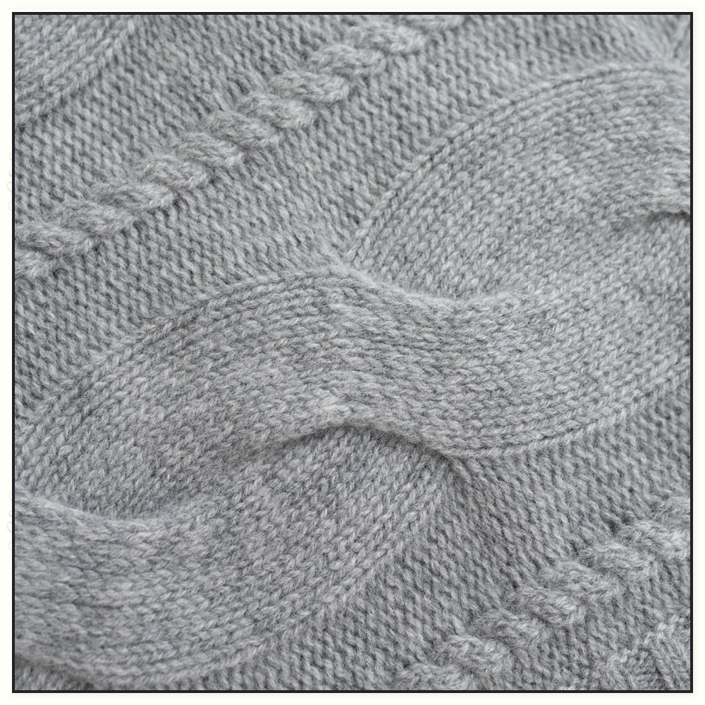 WOOL CASHMERE CABLE KNIT SWEATER