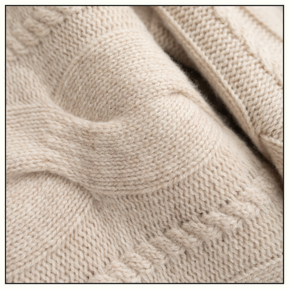 WOOL CASHMERE CABLE KNIT SWEATER