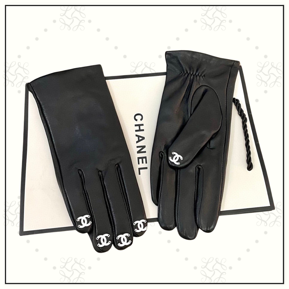 LAMBSKIN GLOVES