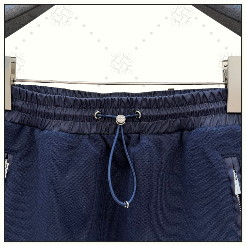 FLEECE JACKET & SHORTS