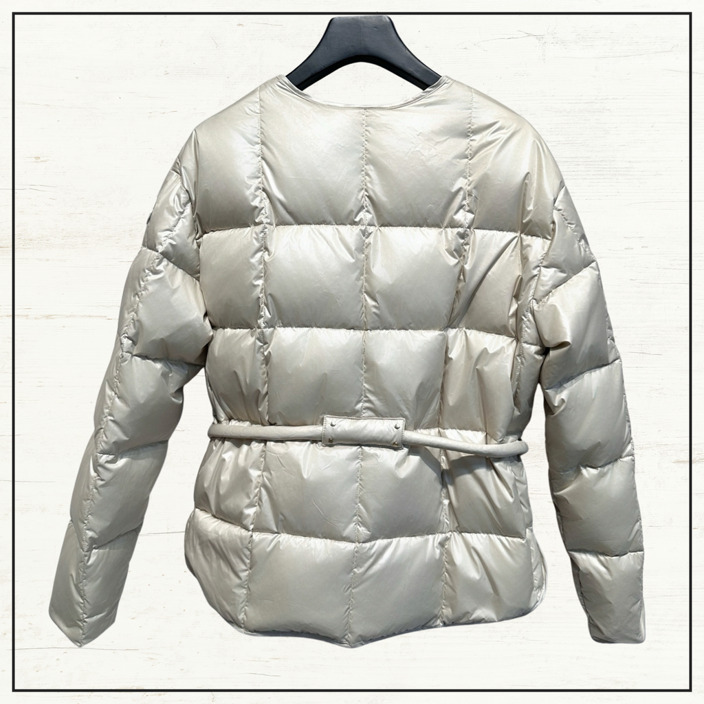 CARAMAGNE BELTED SHORT DOWN JACKET