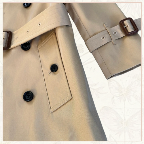 BURBERRY TRENCH COAT