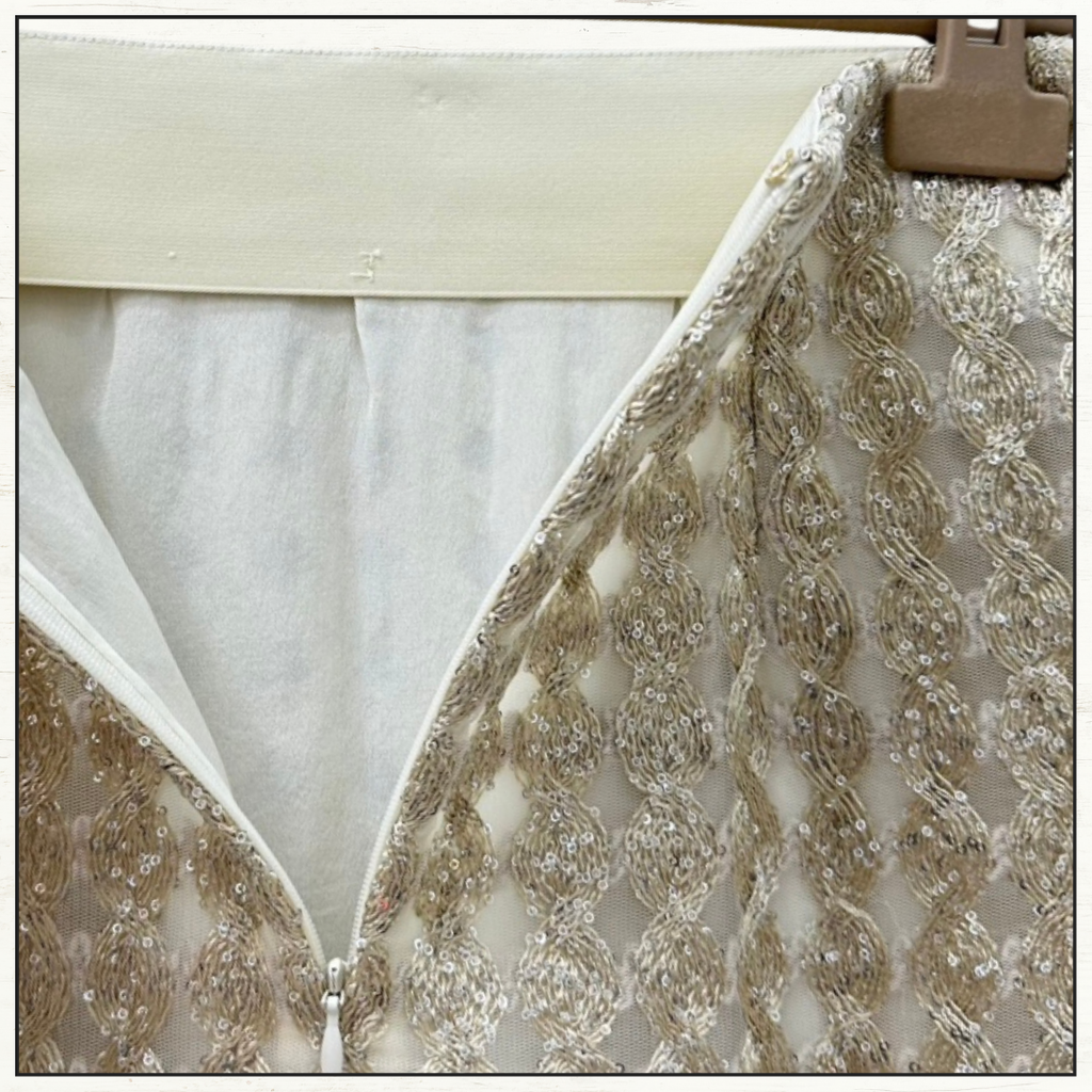 SILK OPEN KNIT CARDIGAN & PENCIL SKIRT