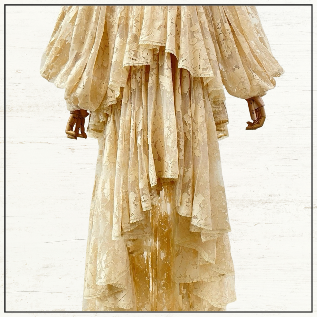 ILLUSTRATION LACE RUFFLE HALTER DRESS