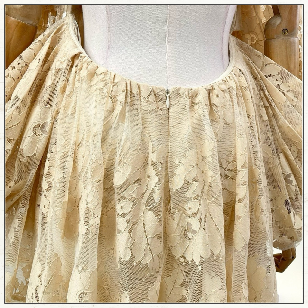 ILLUSTRATION LACE RUFFLE HALTER DRESS