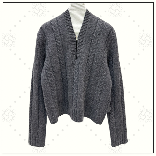 WOOL CABLE KNIT SWEATER
