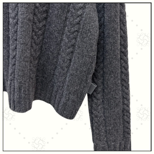 WOOL CABLE KNIT SWEATER
