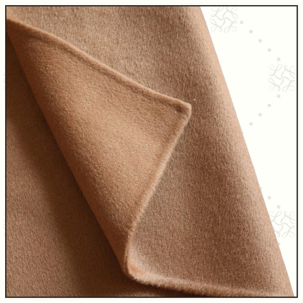 CASHMERE CAPE TROMPE L’OEIL STOLE