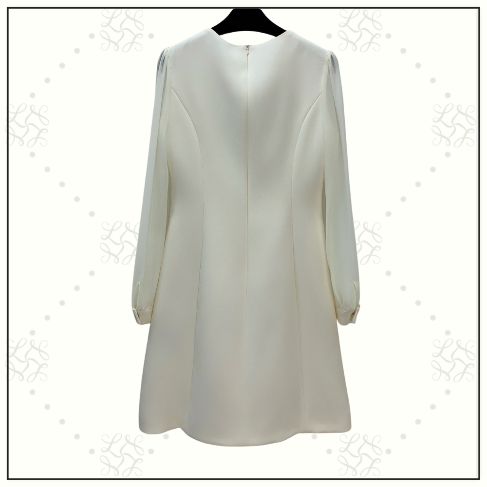 BOW KNOT SEQUINED APPLIQUÉ PATCH DRESS