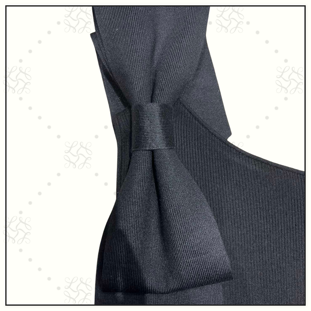 REMOVABLE BOW MINI DRESS