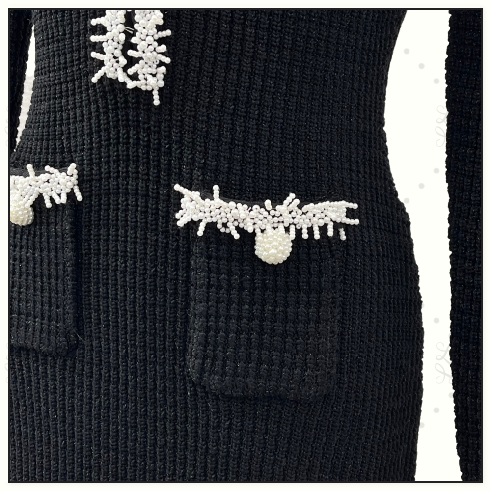 KNIT CONTRAST TRIM MIDI DRESS