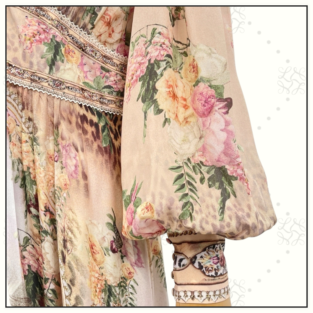 SHAPED WAISTBAND DRESS WITH GATHERED SLEEVE