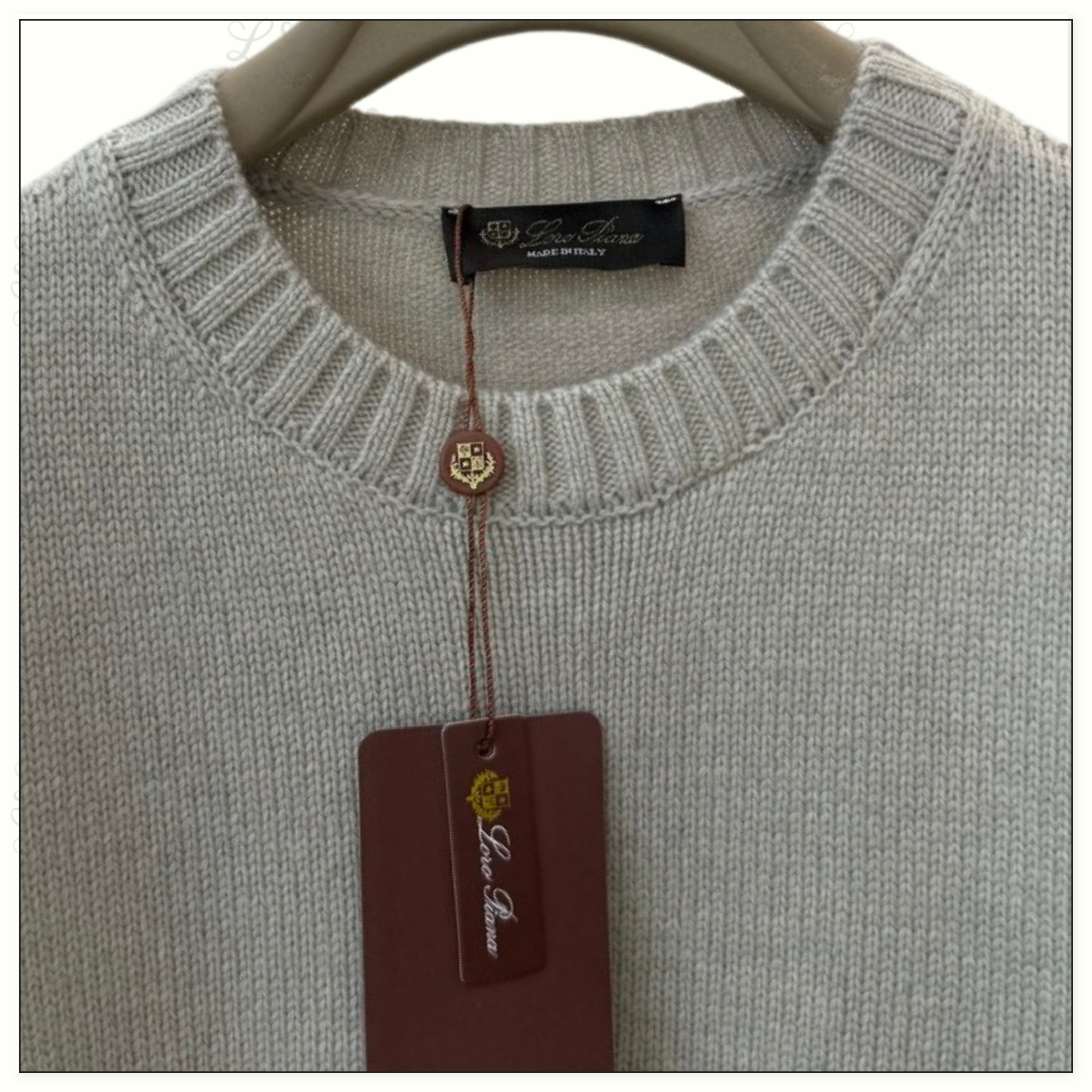 CASHMERE CREWNECK SWEATER