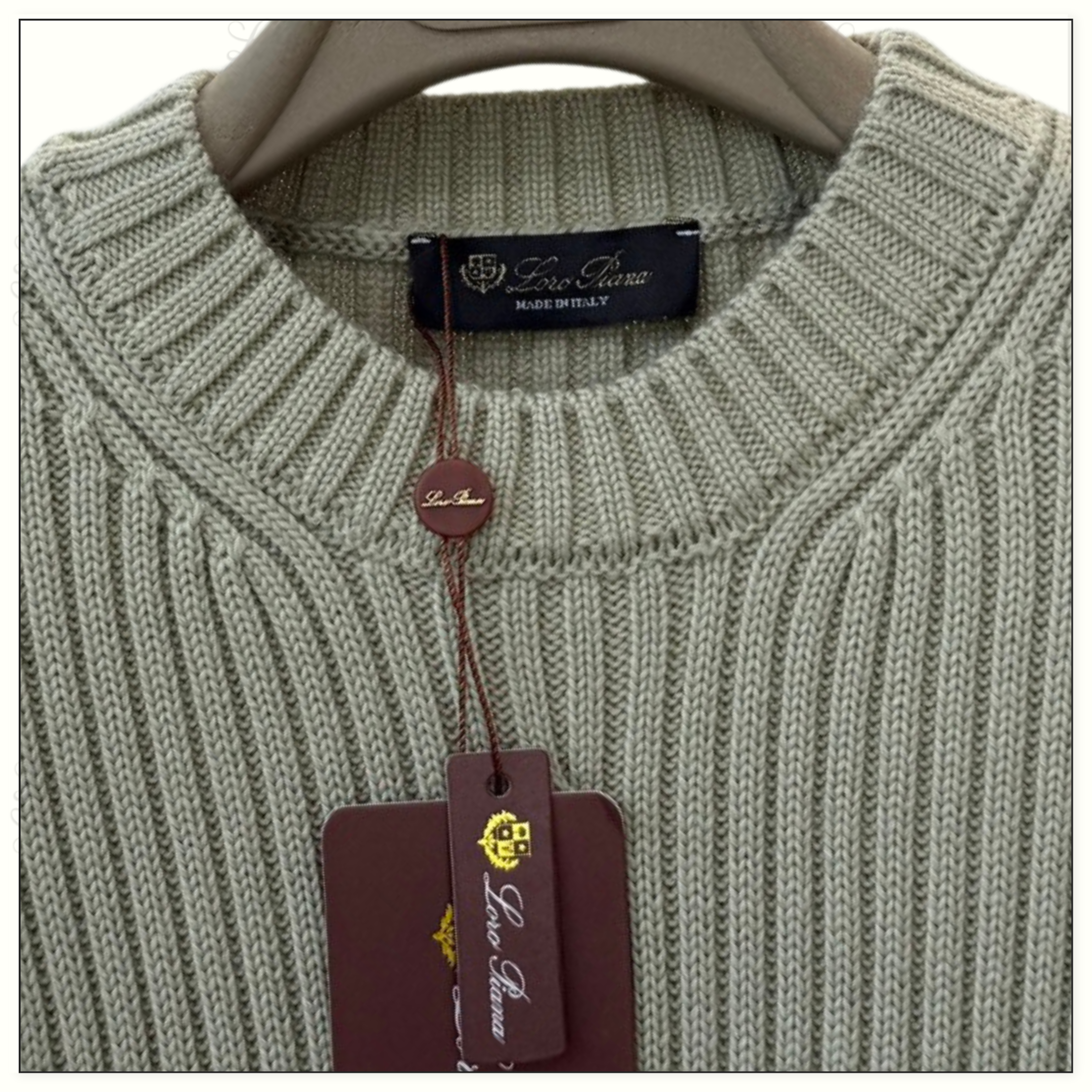 CASHMERE CREWNECK SWEATER