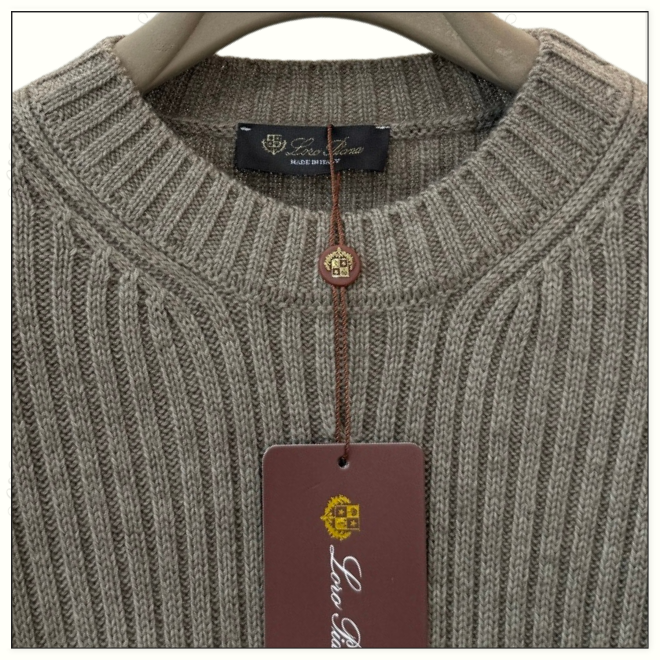CASHMERE CREWNECK SWEATER