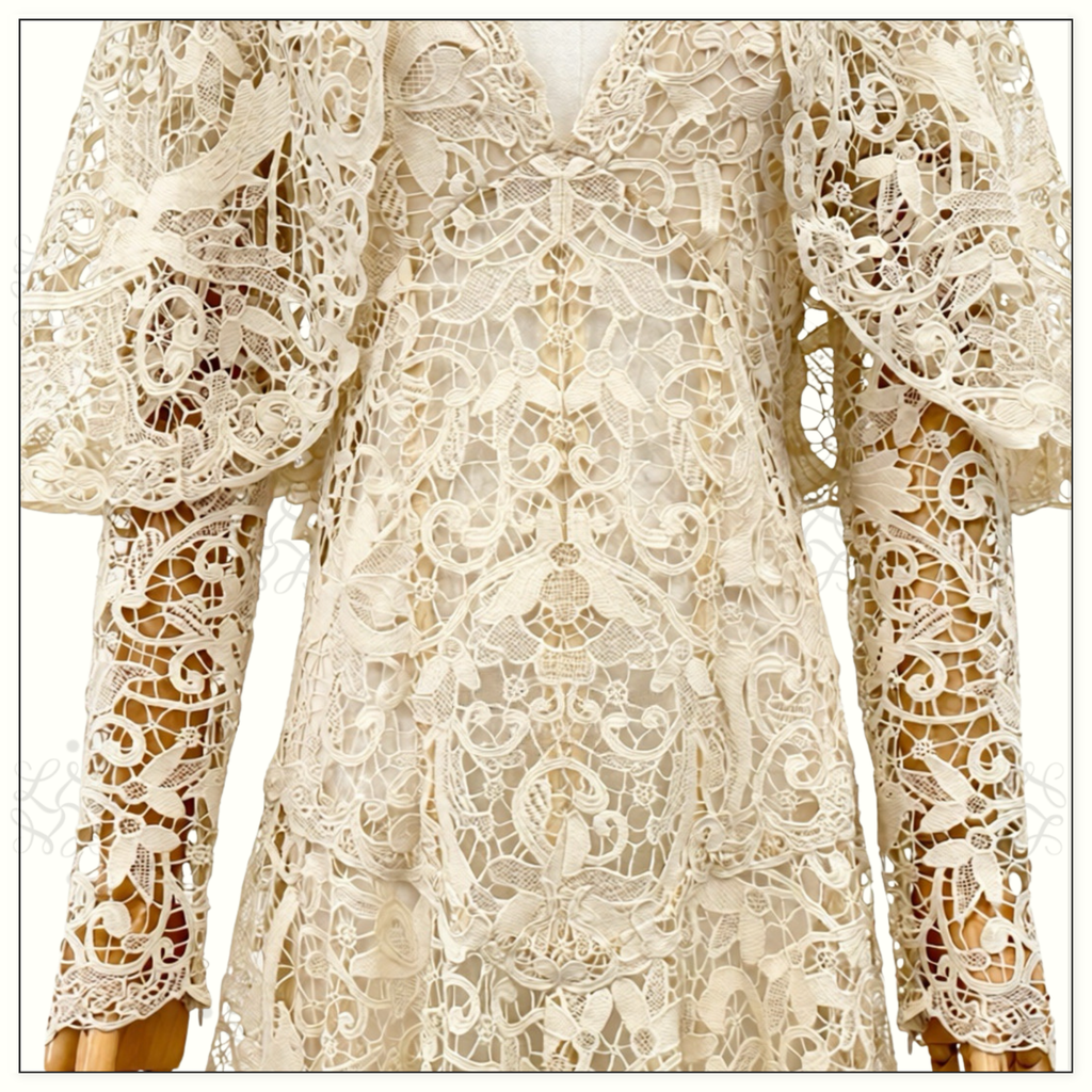 MEMENTO BIRD LACE DRESS