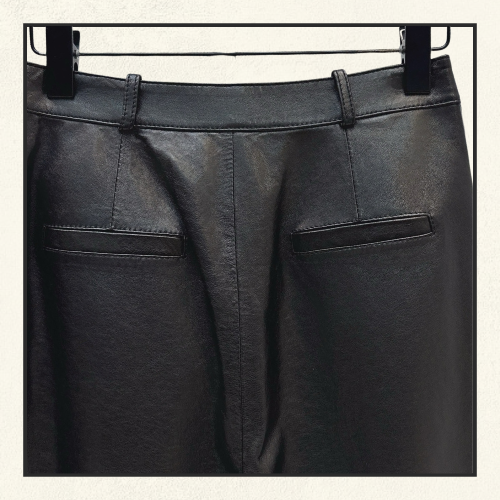 PLEATED BARREL LEG LAMBSKIN TROUSERS