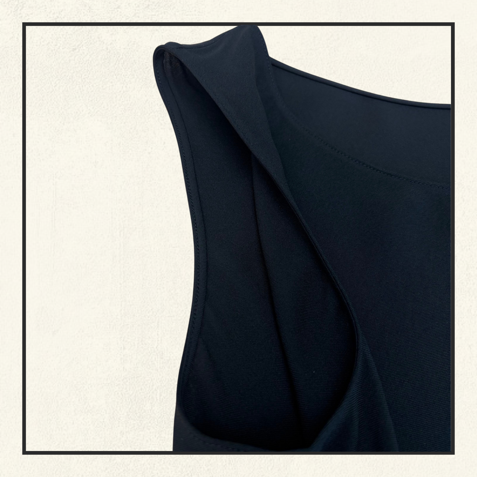 SCOOP NECK TANK TOP