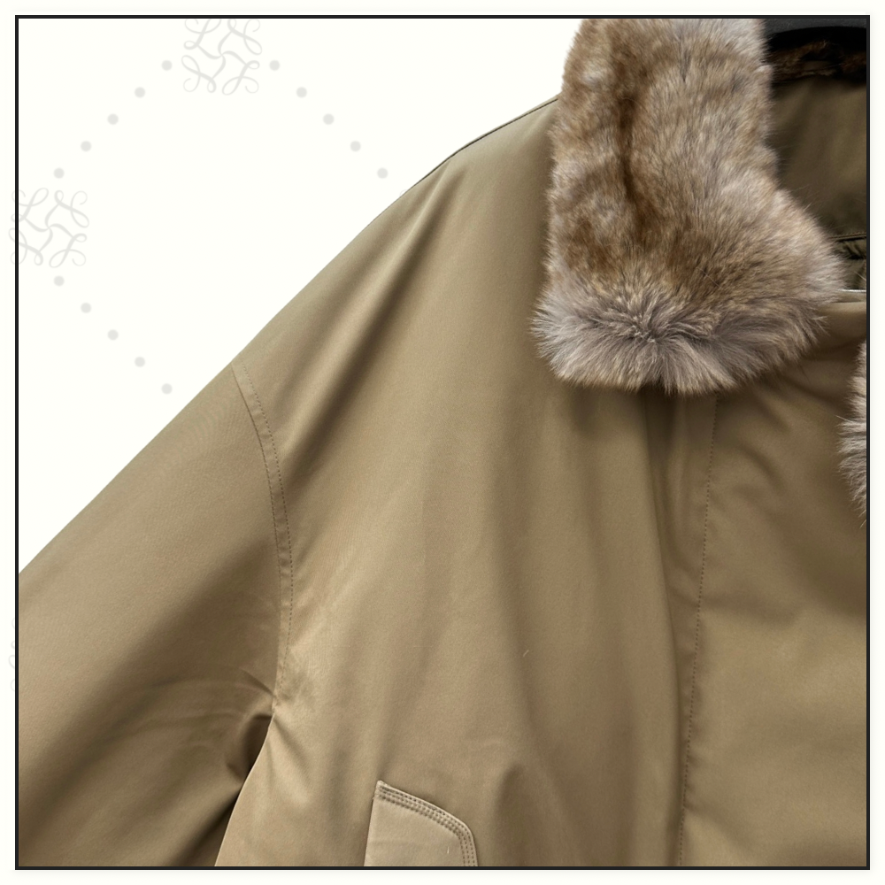 DOWN JACKET WITH FUR COLLAR