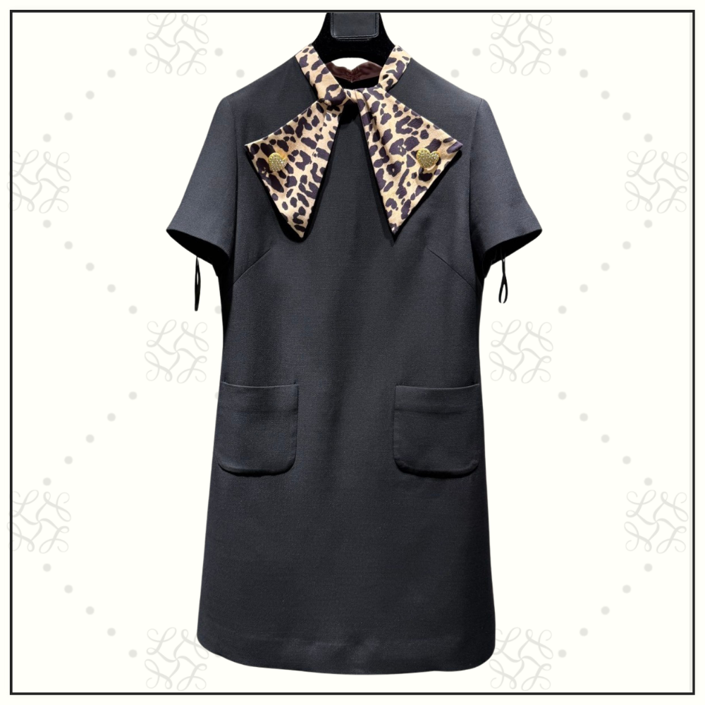 CREPE COUTURE BOW DETAIL SHORT DRESS