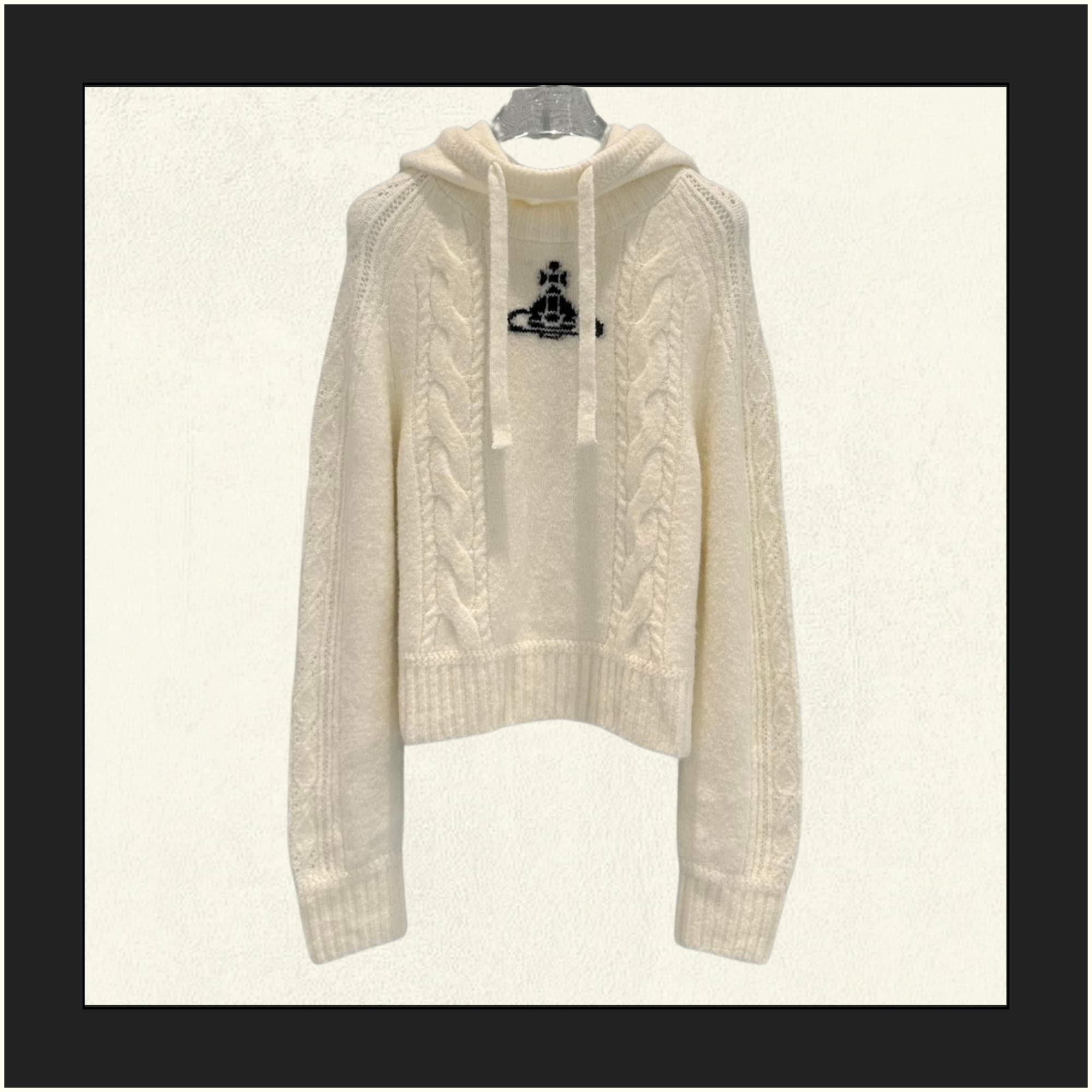 WOOL KNIT HOODIE