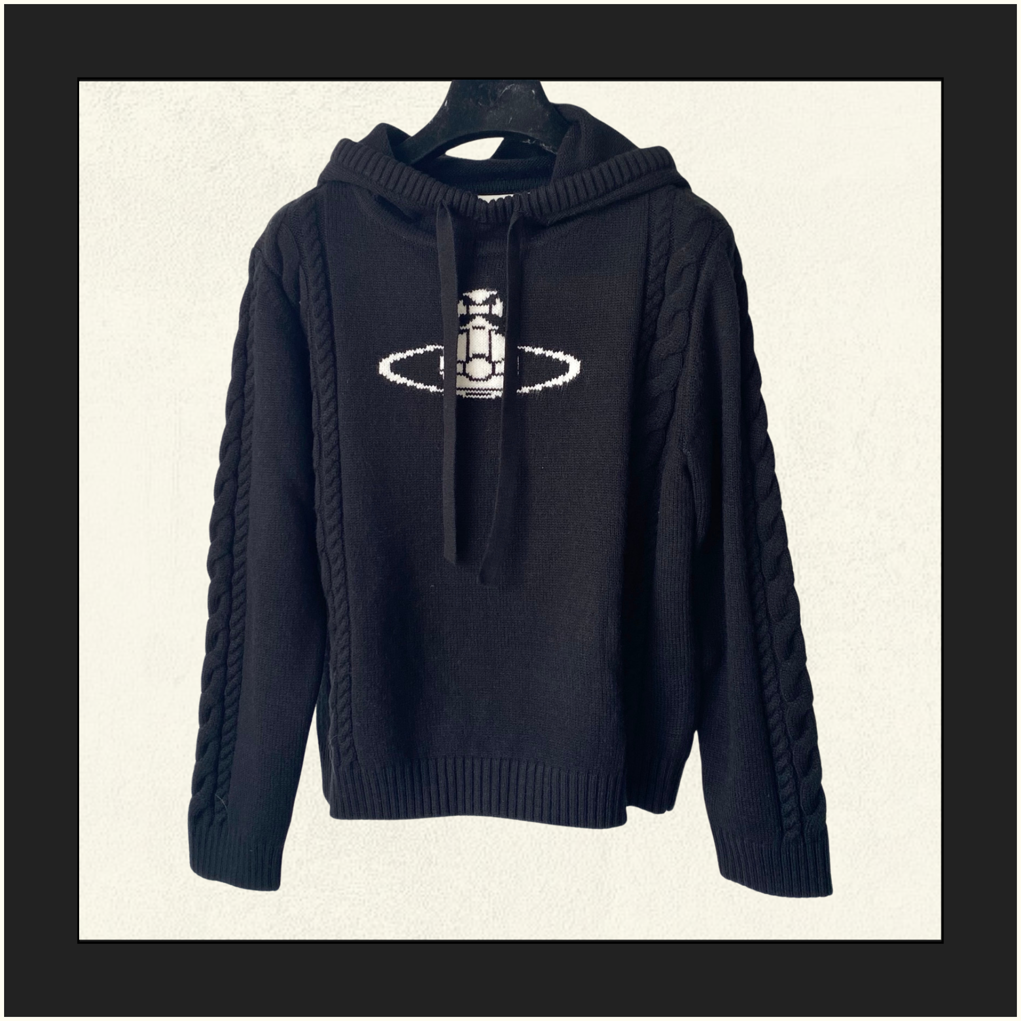 WOOL KNIT HOODIE