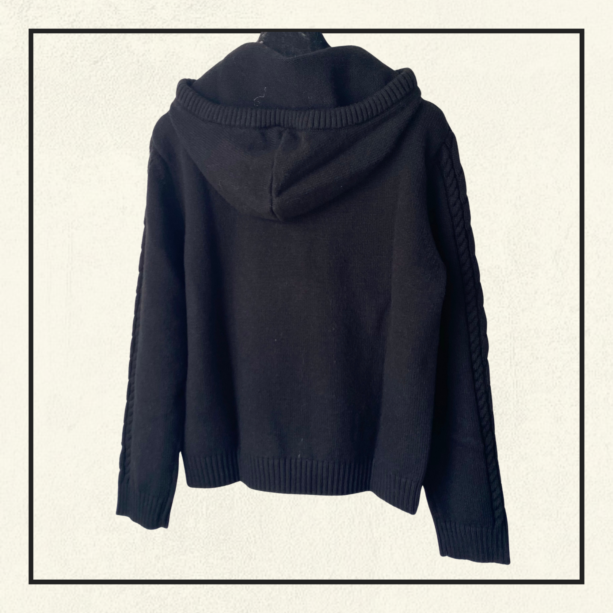 WOOL KNIT HOODIE