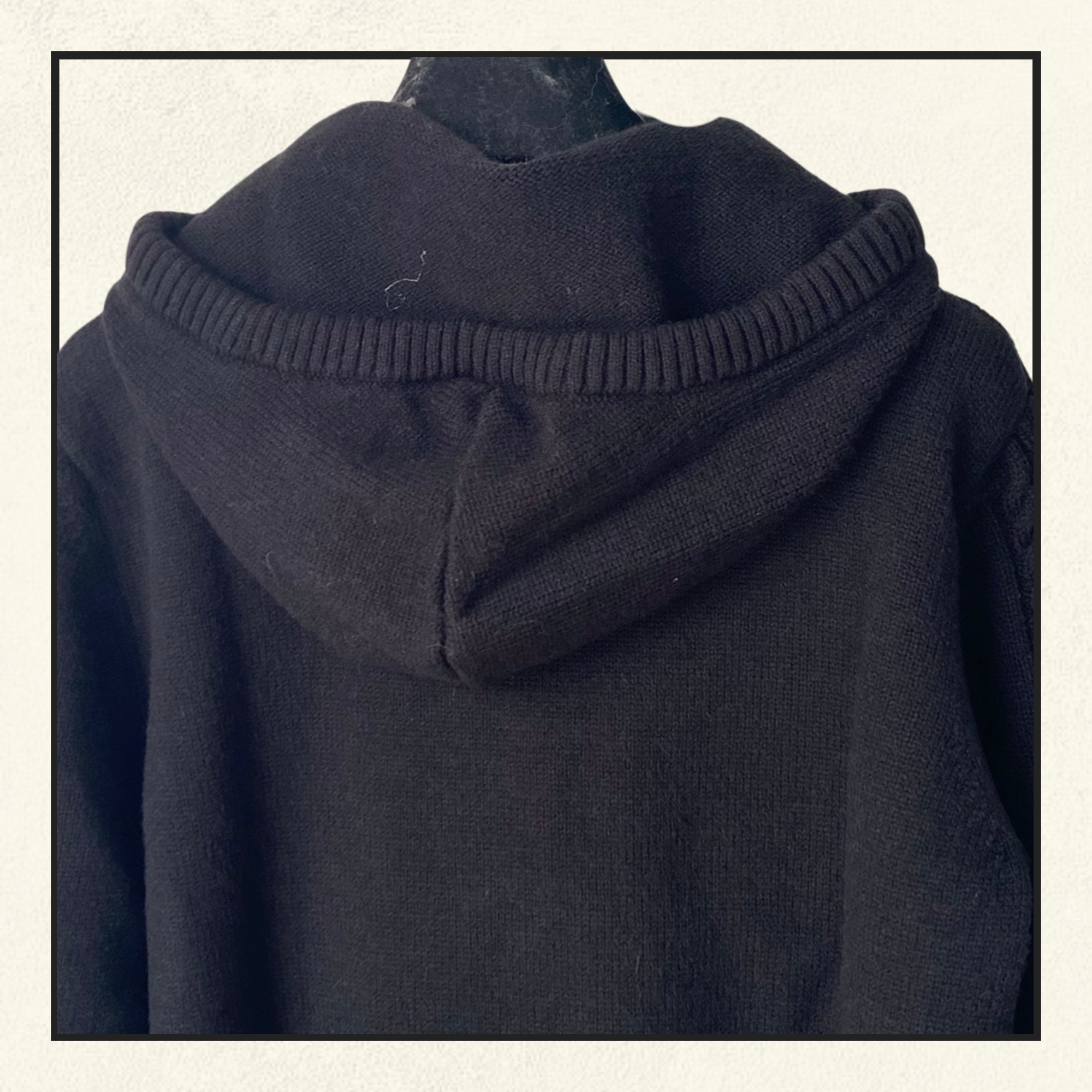 WOOL KNIT HOODIE