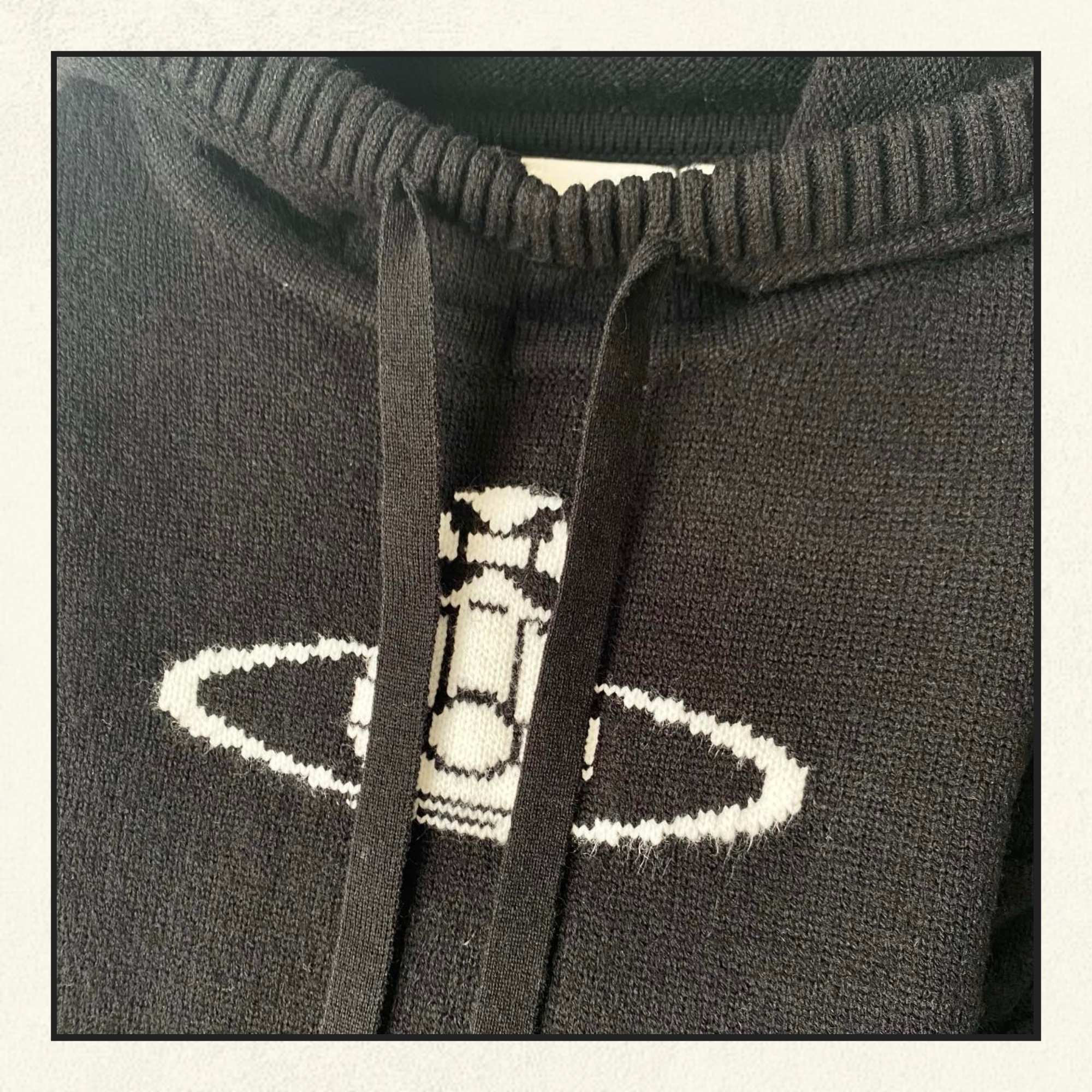 WOOL KNIT HOODIE
