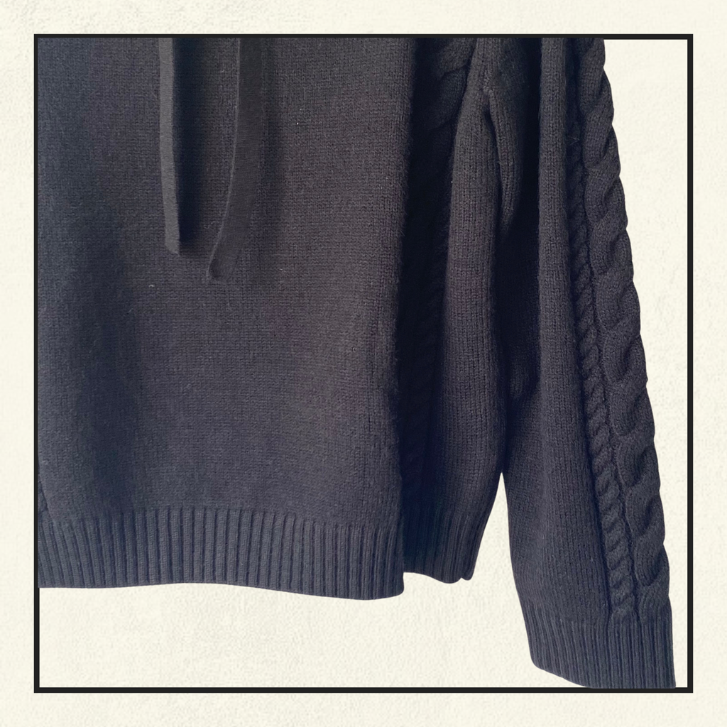 WOOL KNIT HOODIE
