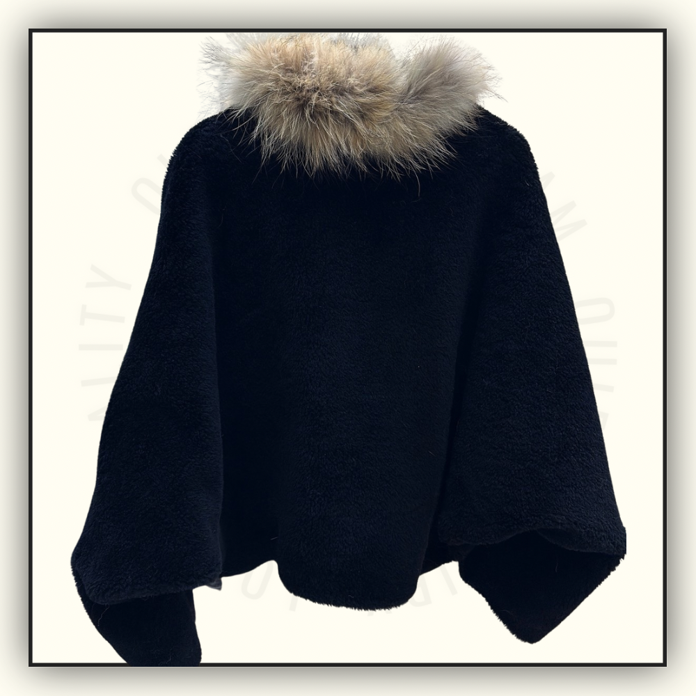 CASHMERE CAPE WITH FUR COLLAR