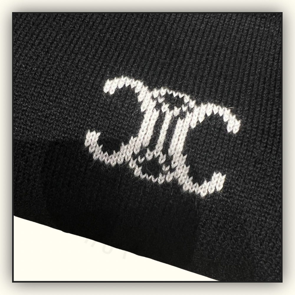 WOOL SWEATER