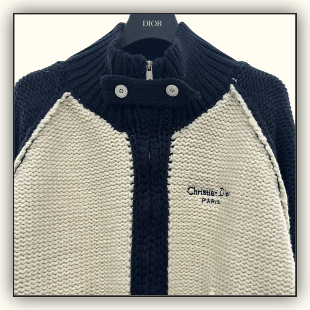 ZIP UP KNIT CARDIGAN