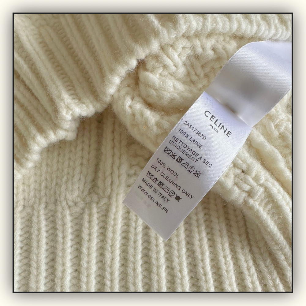 WOOL CABLE KNIT TURTLENECK