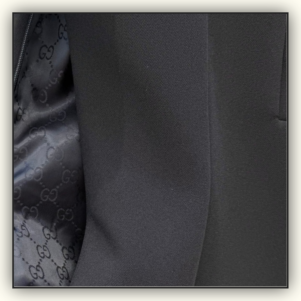 CREPE WOOL DRESS WITH DOUBLE G BUTTON
