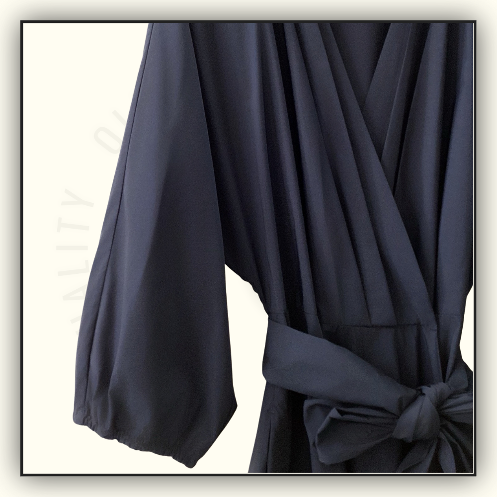 BELTED DRESS IN TWILL FABRIC