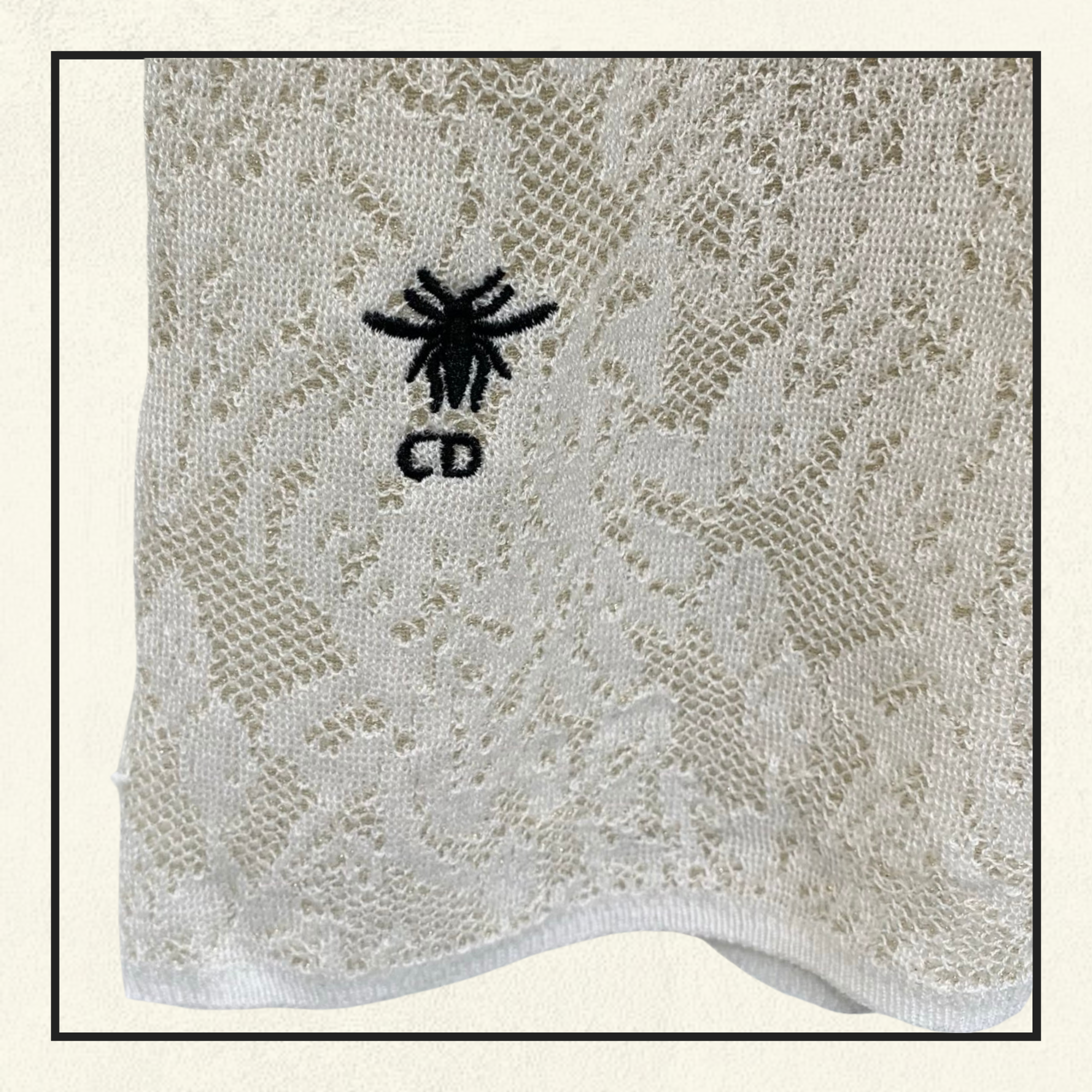 WOOL LACE DETAIL TOP