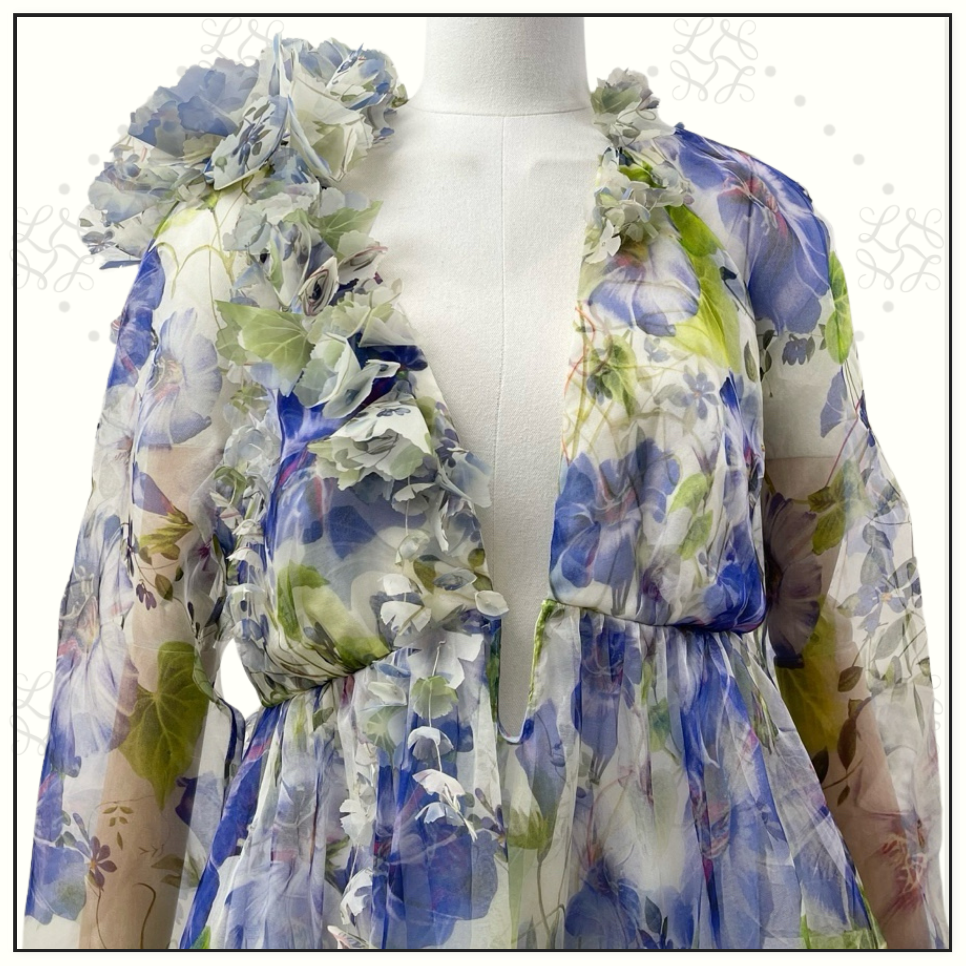 NATURA V NECK SILK GOWN