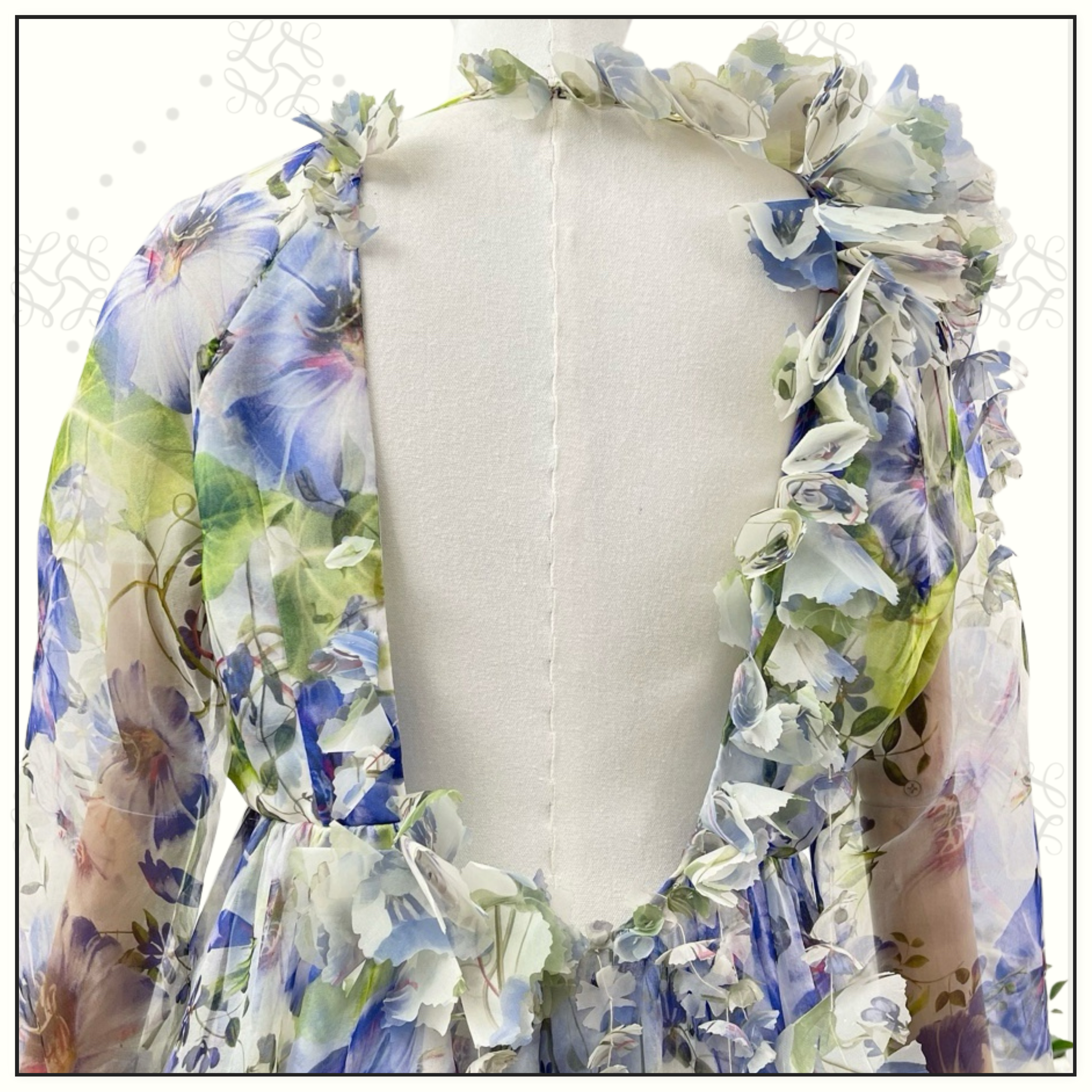 NATURA V NECK SILK GOWN