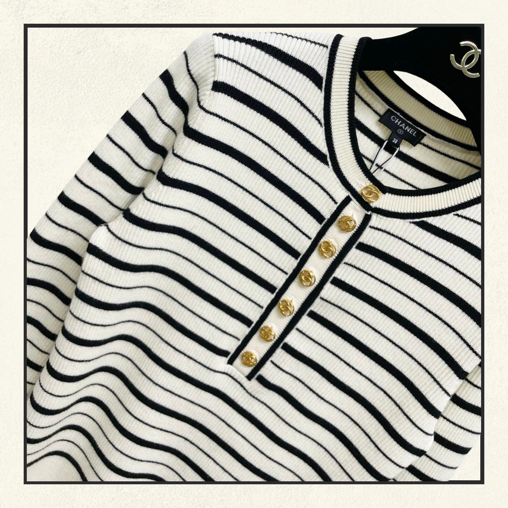 WHITE & BLACK STRIPED LONG SLEEVES TOP